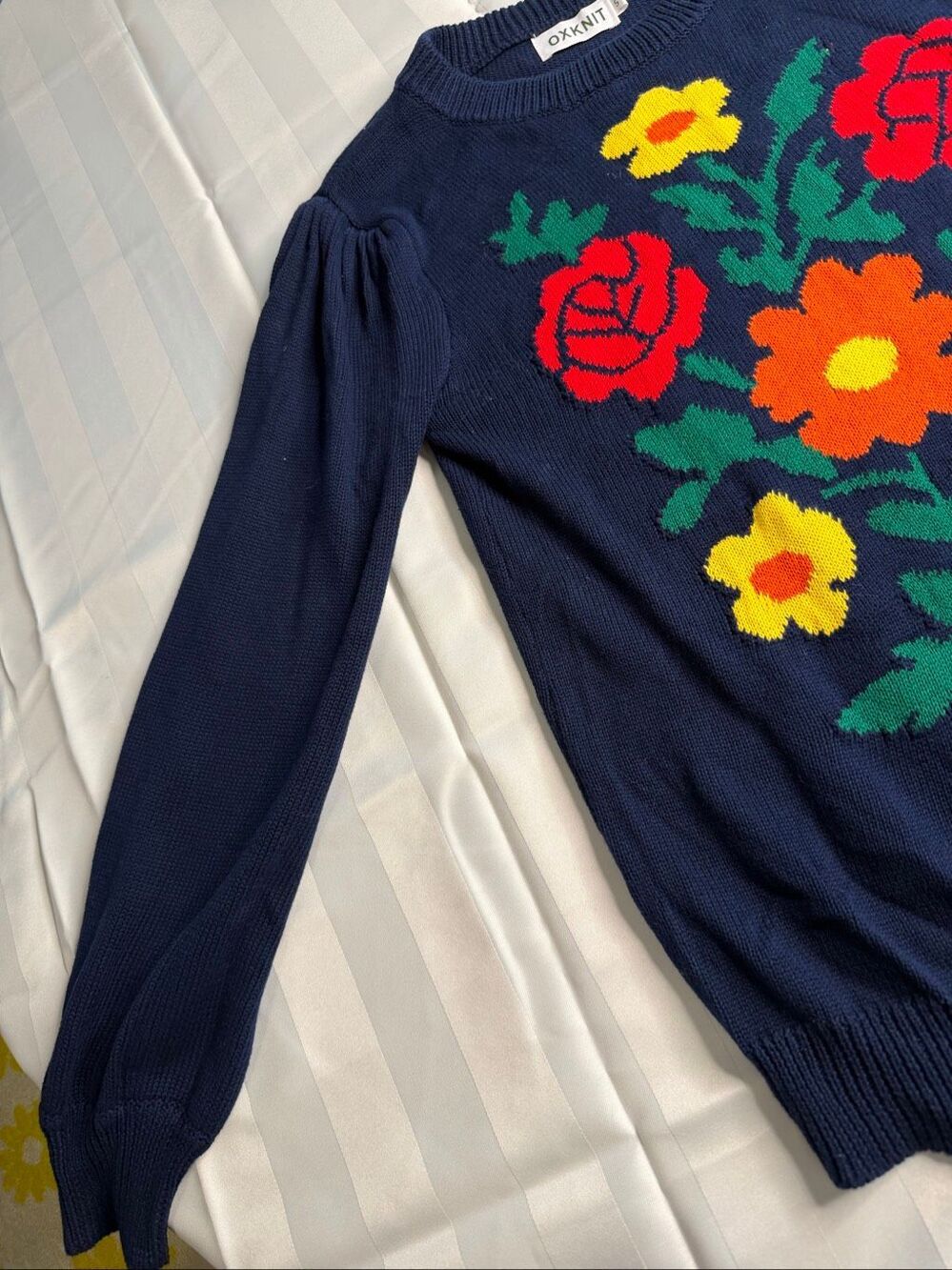 OXKNIT Navy Blue Floral Rose Retro Puff Sleeve Sweater Size Small - Picture 5 of 11